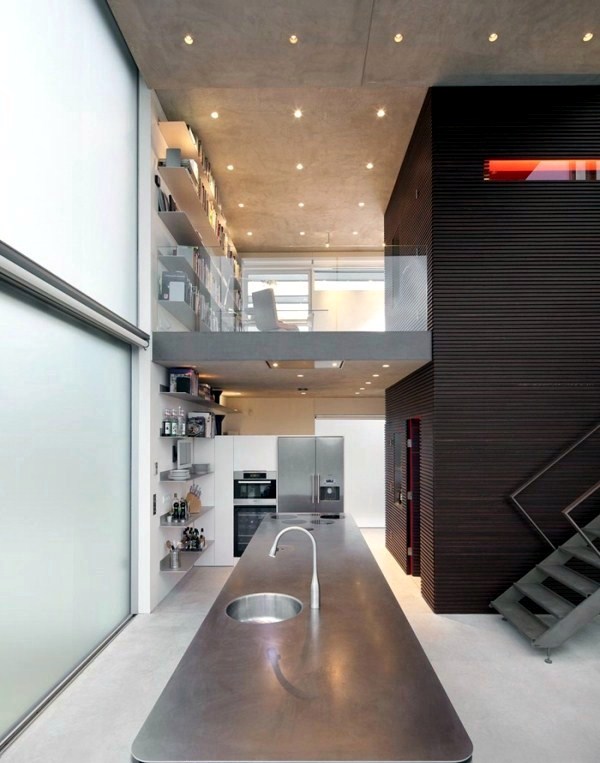 Modern house on the water with an industrial look Modern house on the water with an industrial look