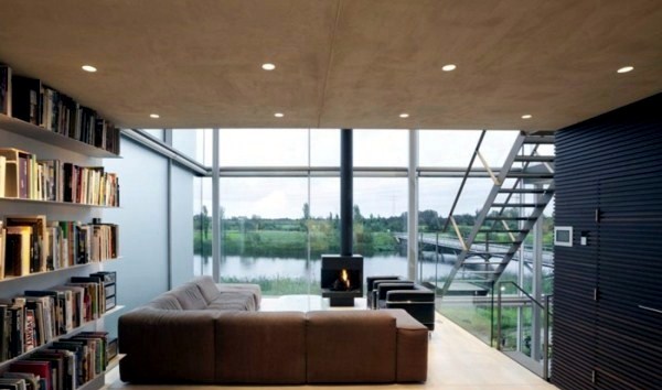 Modern house on the water with an industrial look Modern house on the water with an industrial look