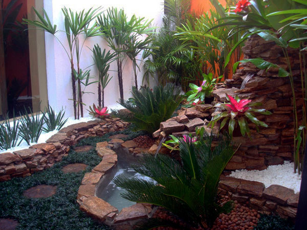 Landscaping ideas with furniture