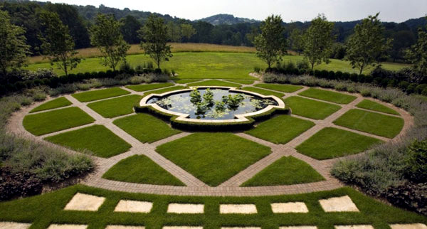 Landscaping ideas with furniture