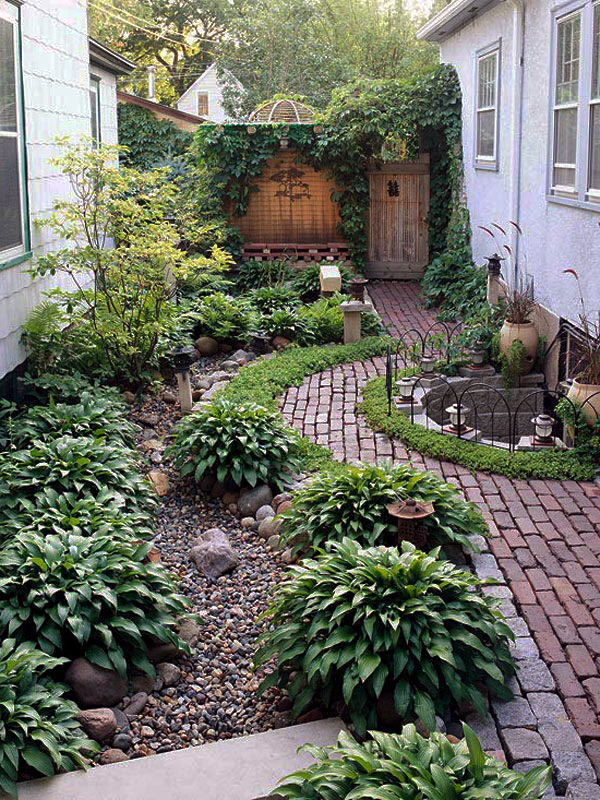 Landscaping ideas with furniture