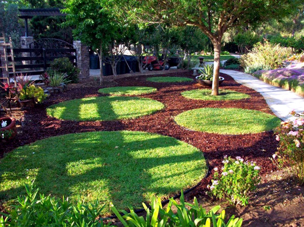 Landscaping ideas with furniture