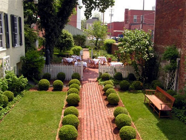 Landscaping ideas with furniture