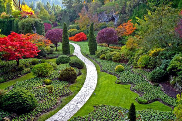 Landscaping ideas with furniture