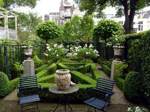 Landscaping ideas with furniture