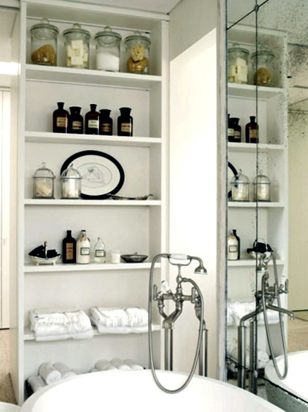 Practical suggestions to organize your bathroom