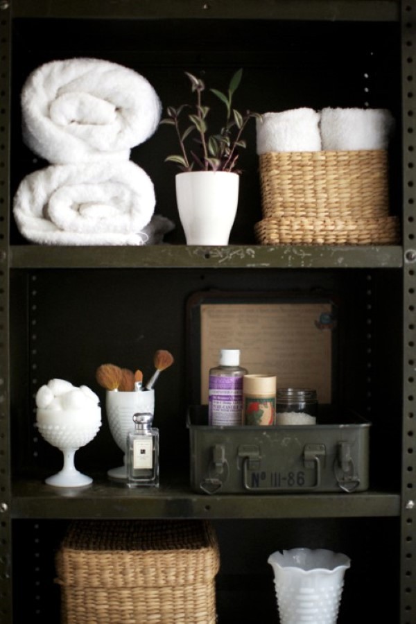 Practical suggestions to organize your bathroom