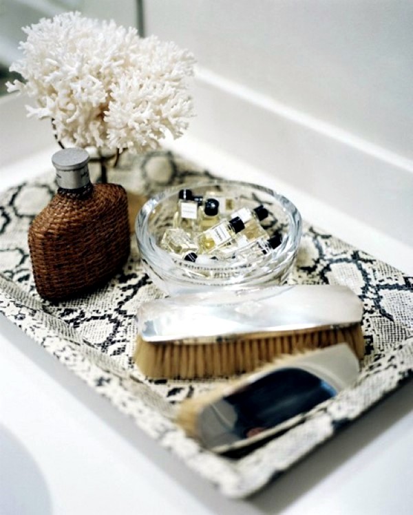 Practical suggestions to organize your bathroom