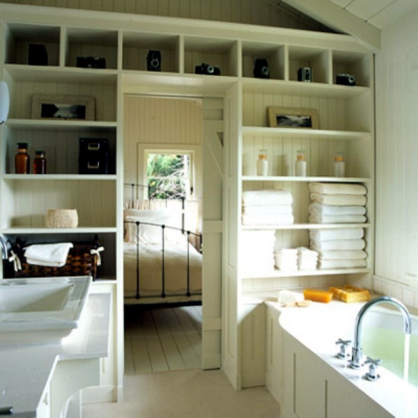 Practical suggestions to organize your bathroom