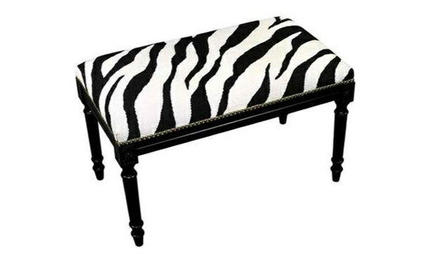 Schlafzimmer - A bedroom bench with animal pattern is one of the coolest bedroom furniture at all