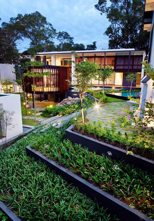 Contemporary house in Singapore - Screen House by the architect K2LD