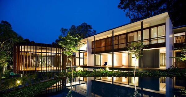 Contemporary house in Singapore - Screen House by the architect K2LD