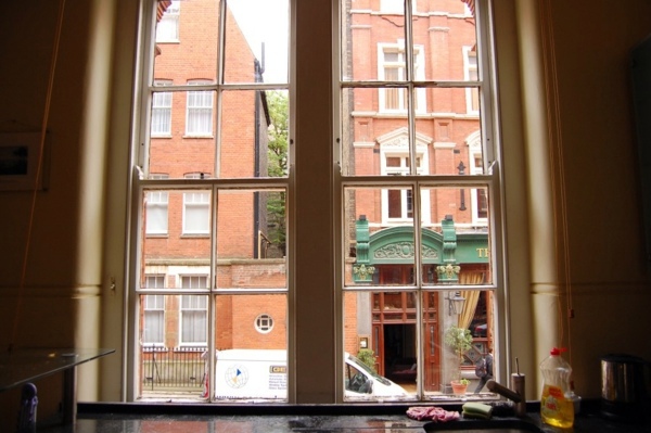 Keep fresh and positive energy at home - Feng Shui window treatment