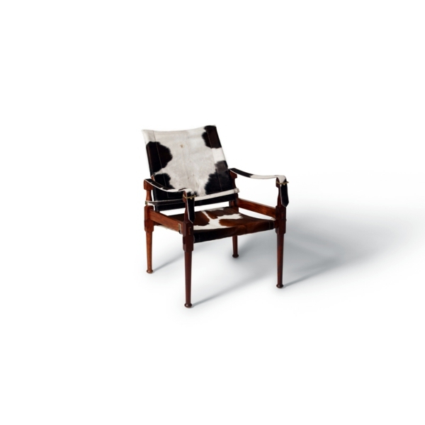 Kuhfellhocker and armchair - Cowhide as extravagant padding