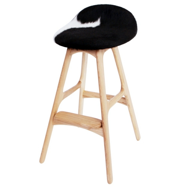 Kuhfellhocker and armchair - Cowhide as extravagant padding