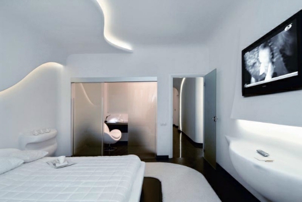 26 Futuristic Bedroom Designs