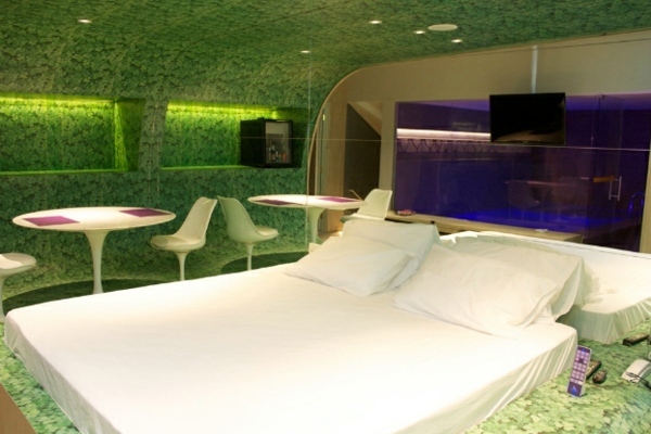 26 Futuristic Bedroom Designs