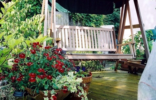 DIY - Do it yourself - Wonderful ideas and tips on how to build a garden swing itself