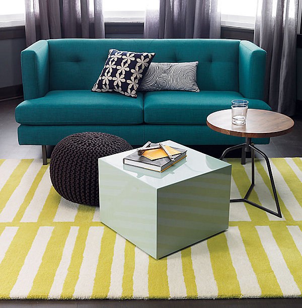 Blue color palette in vibrant interior design - chic, relaxing atmosphere at home