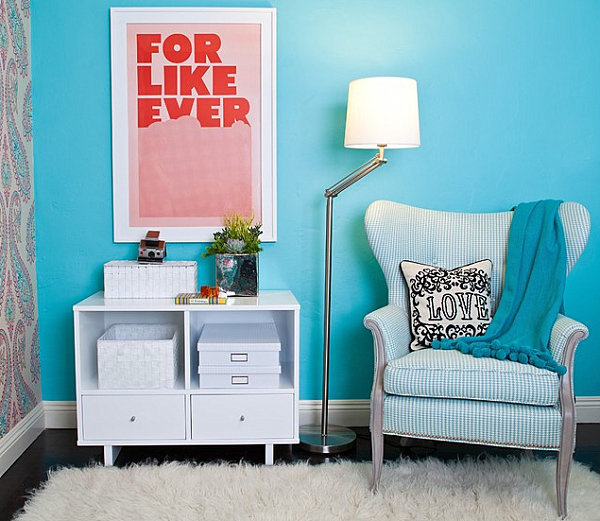 Blue color palette in vibrant interior design - chic, relaxing atmosphere at home