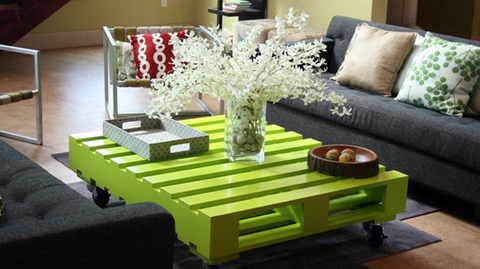 Furniture from wood pallets - 46 unique tips for you
