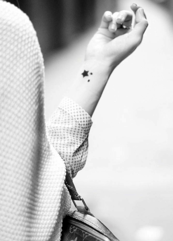 Tattoo Stars - Meaning and cool designs in pictures Tattoo Stars - Meaning and cool designs in pictures