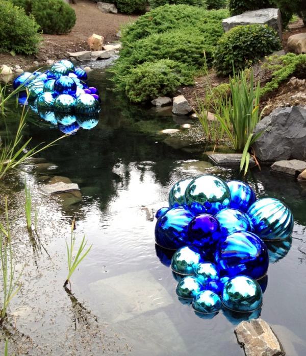 Botanical Gardens - the beautiful art of Chihuly Botanical Gardens - the beautiful art of Chihuly