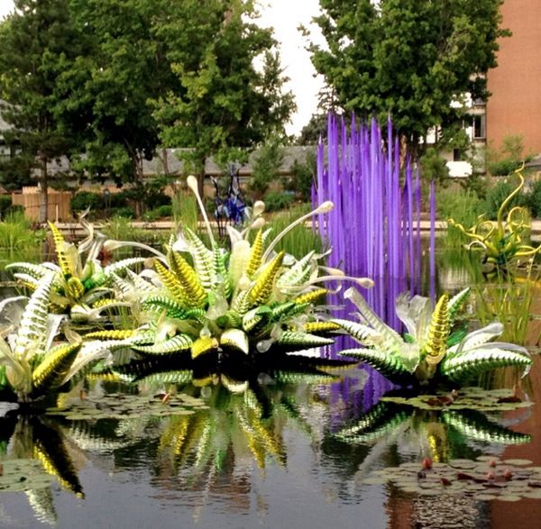 Botanical Gardens - the beautiful art of Chihuly Botanical Gardens - the beautiful art of Chihuly