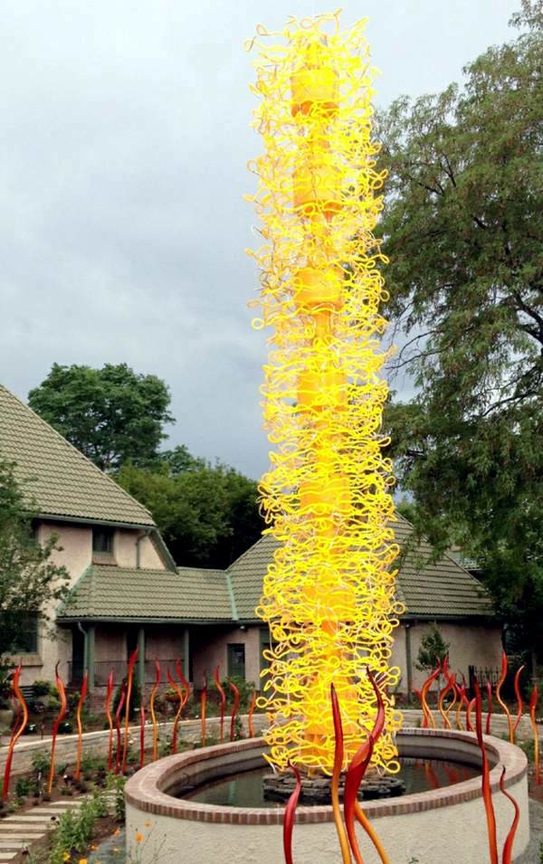 Botanical Gardens - the beautiful art of Chihuly Botanical Gardens - the beautiful art of Chihuly