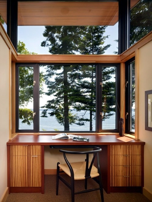 Innovative sustainable home in Washington, where nature and industry meet