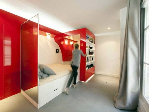 The pull-out bed - stay smart and space saving