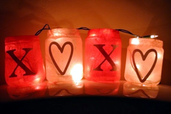 Cool idea for glowing glasses for Valentine's Day Cool idea for glowing glasses for Valentine's Day