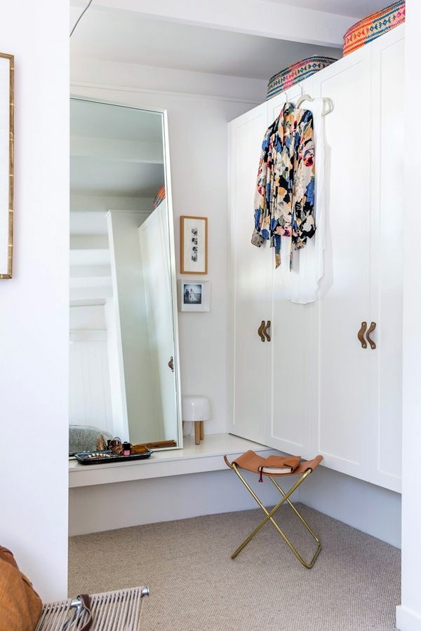 How to build a walk-in closet yourself?