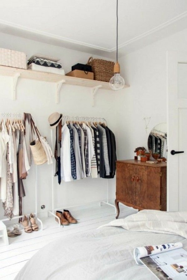 How to build a walk-in closet yourself?