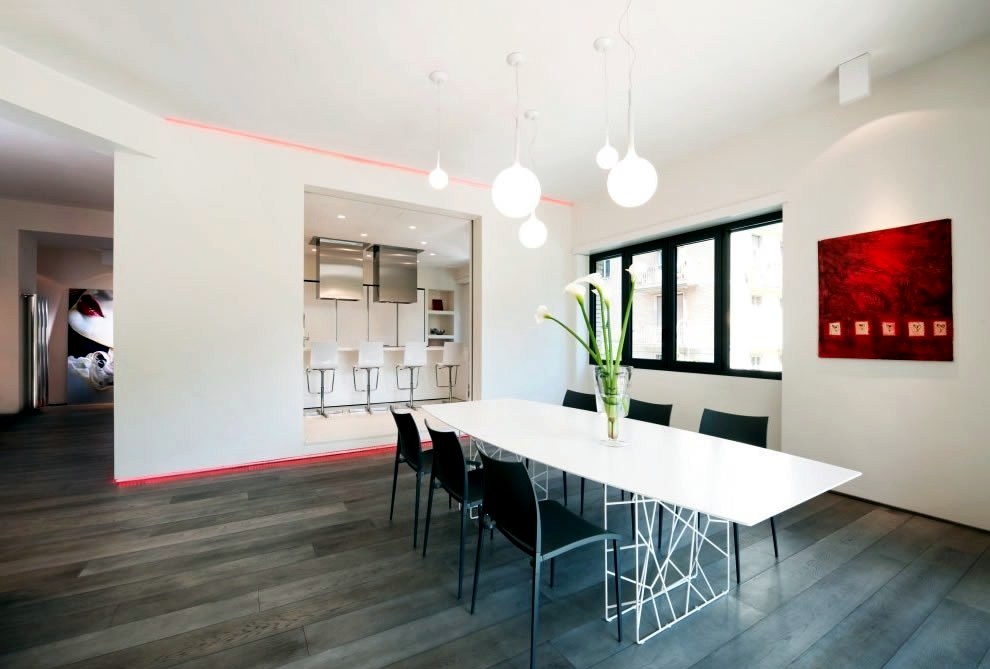 Red & white apartment Red & white apartment