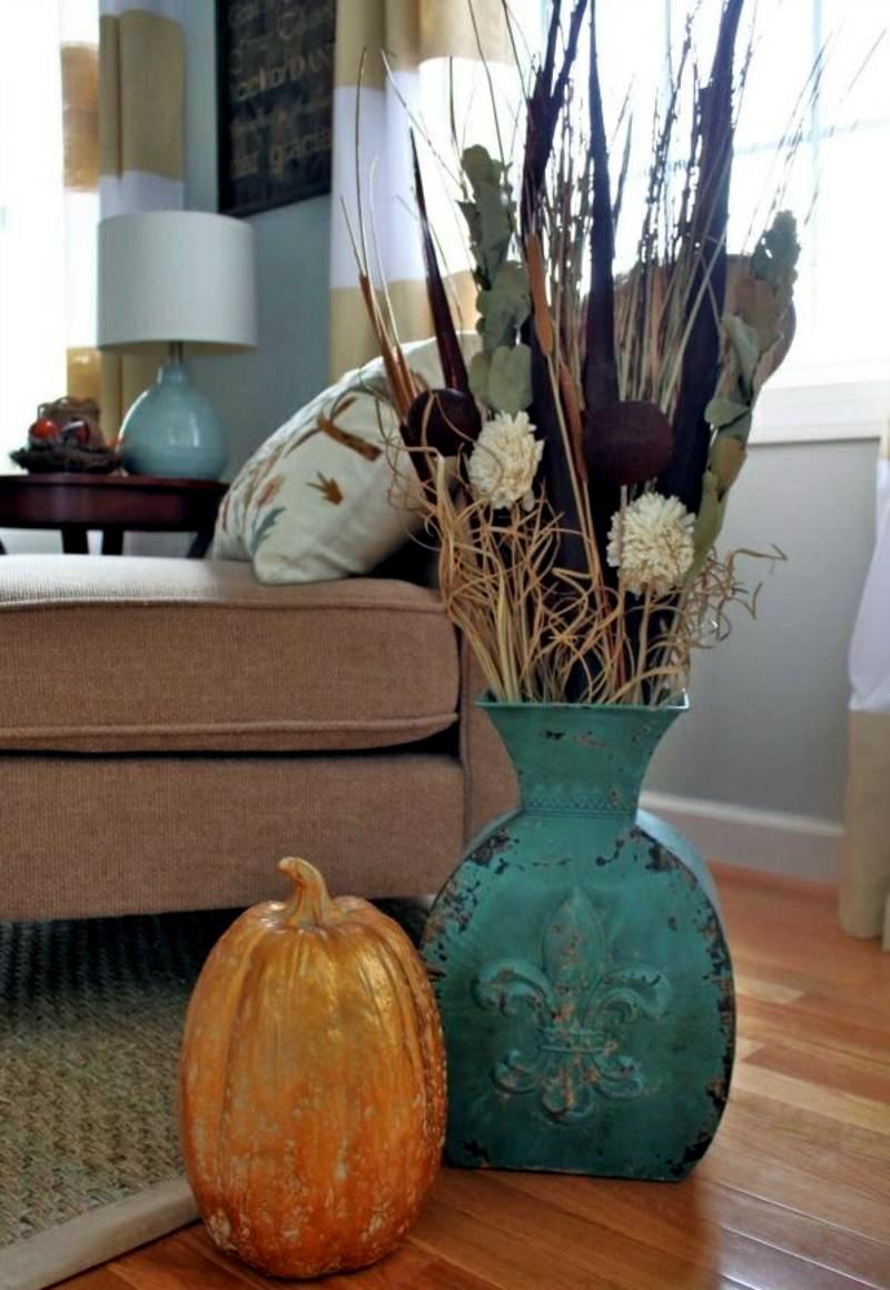 Autumn decoration ideas - colorful table decoration and other craft ideas from natural materials