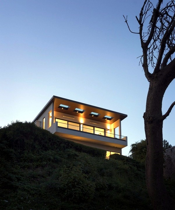 Elegant house in Seattle shows fabulous views of the Washington Lake Elegant house in Seattle shows fabulous views of the Washington Lake