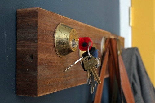 Build coat rack itself - 25 DIY Coat Rack Build coat rack itself - 25 DIY Coat Rack