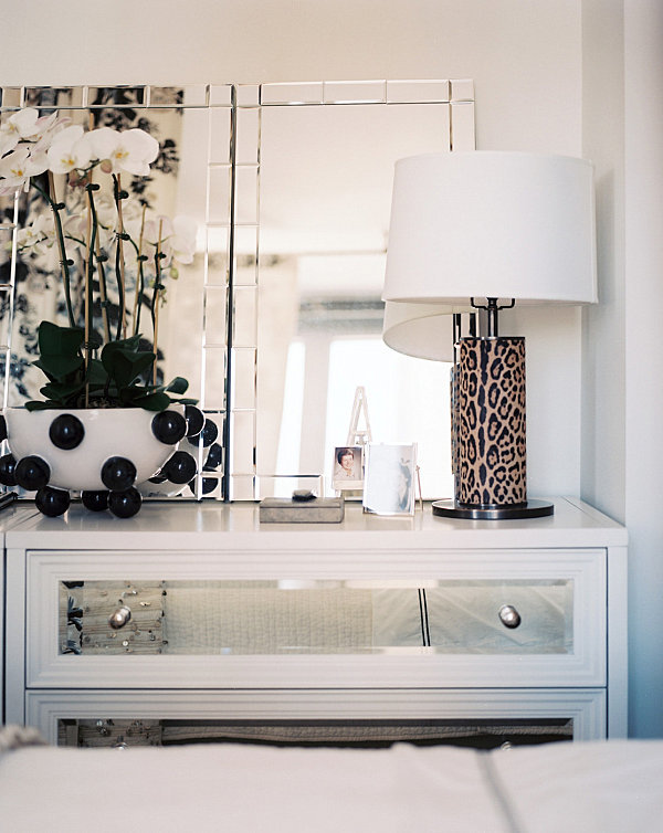 Sophisticated facilities for bedroom - stylish decoration ideas