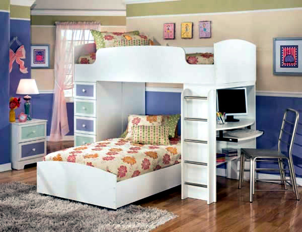 Desk for youth rooms