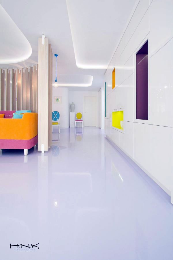 Modern apartment with vibrant color palette in the Romanian capital Bucharest Modern apartment with vibrant color palette in the Romanian capital Bucharest