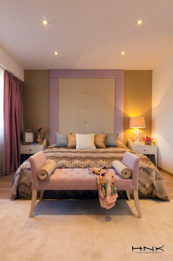 Modern apartment with vibrant color palette in the Romanian capital Bucharest Modern apartment with vibrant color palette in the Romanian capital Bucharest
