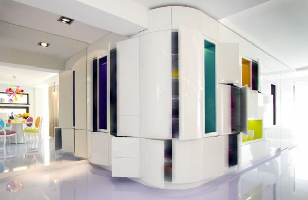 Modern apartment with vibrant color palette in the Romanian capital Bucharest Modern apartment with vibrant color palette in the Romanian capital Bucharest
