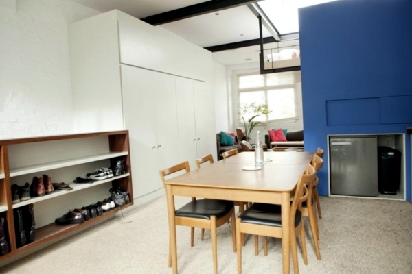 Stylish London Apartment is space-saving design solutions