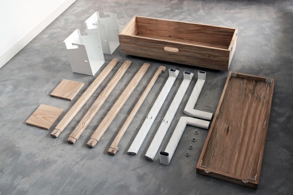 Original ideas for storage in the hallway - Arara nomad