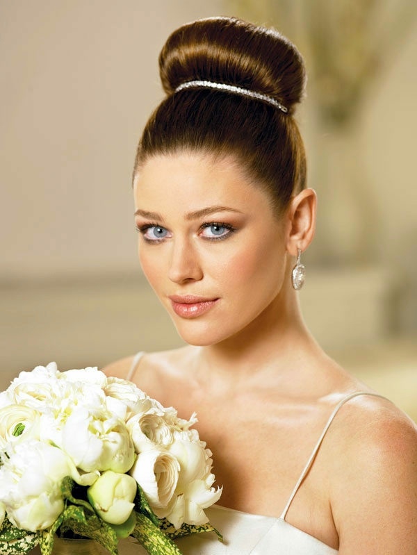 Wedding hairstyles to imitate for the modern bride