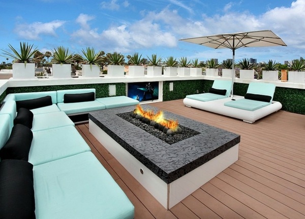Modern luxury villa with elegant design in California