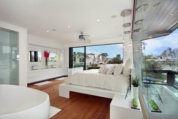 Modern luxury villa with elegant design in California