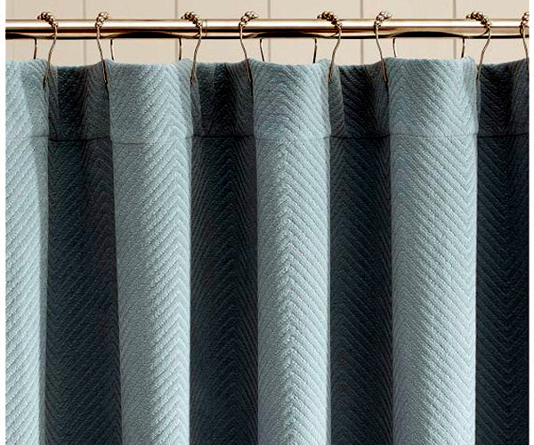 The color of the year 2014 by 20 decorative objects The color of the year 2014 by 20 decorative objects