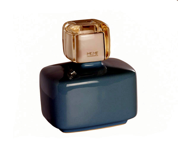 The color of the year 2014 by 20 decorative objects